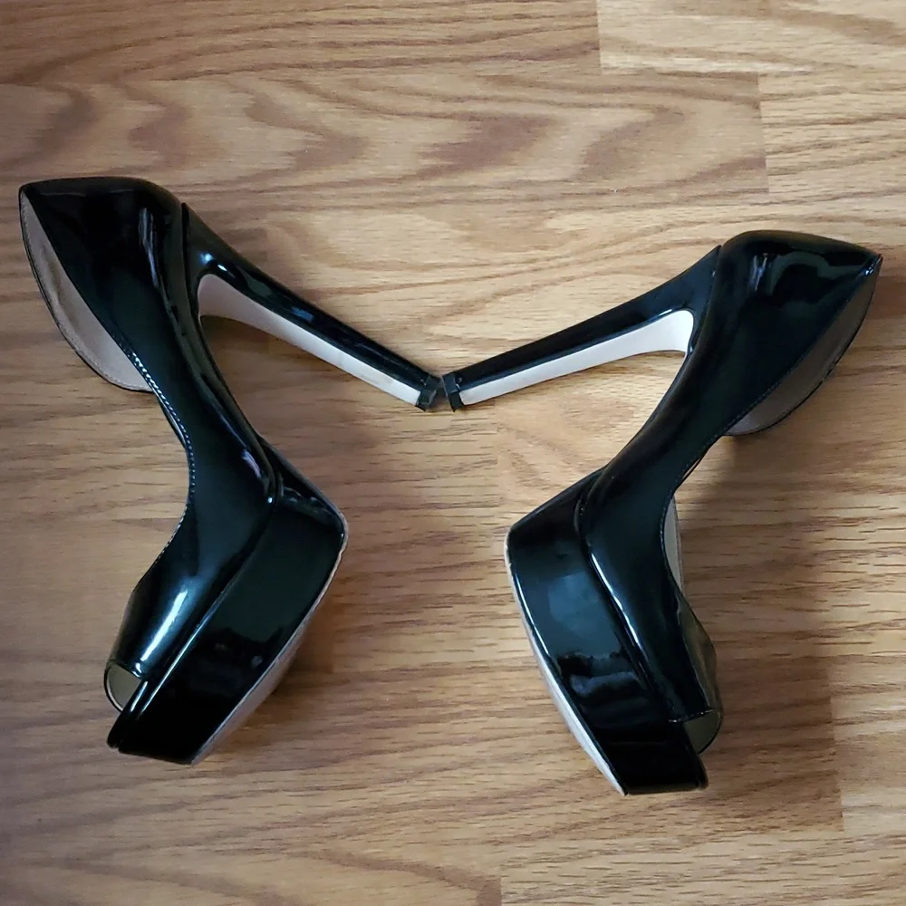 Jessica Simpson Martella Heels - Picture 3 of 8